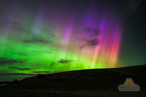 Tuormaline Skies